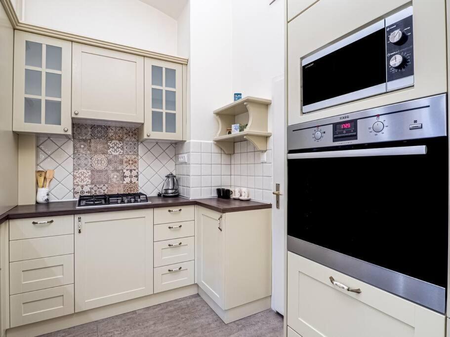 Westend Apartment Budapest Eksteriør bilde