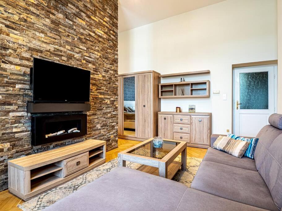Westend Apartment Budapest Eksteriør bilde